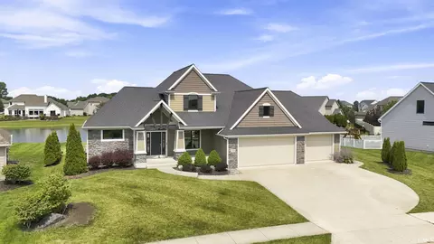 1568 White Coral Court Ct, Fort Wayne, IN 46814
