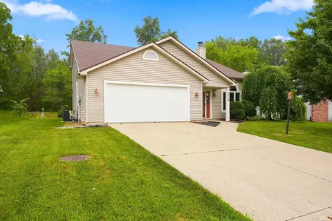 7718 Currie Hill Ct, Fort Wayne, IN 46804