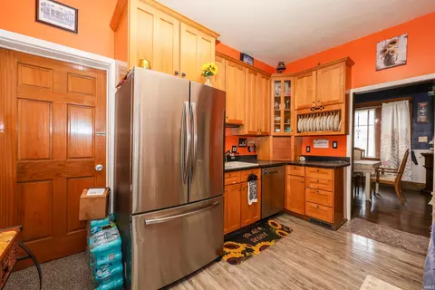 Kitchen - 500 E King St, Garrett, IN 46738 photo 2 of 3