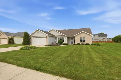 4462 Greenridge Way, New Haven, IN 46774
