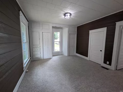 Bedroom - 9 E Flora St, Washington, IN 47501 photo 2 of 4