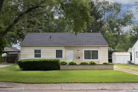 140 Joyce Ct, Elkhart, IN 46514