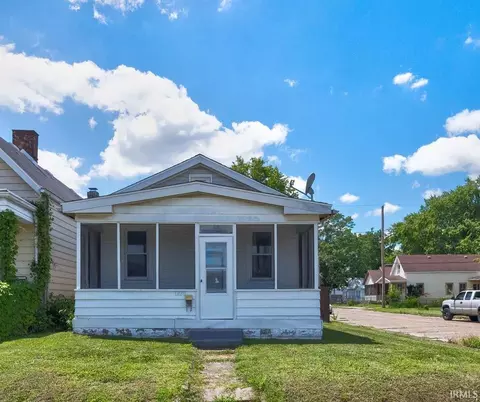 1220 Read St, Evansville, IN 47710