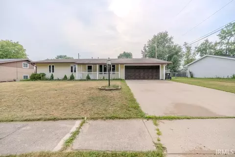 6103 Beaumont Dr, Fort Wayne, IN 46825