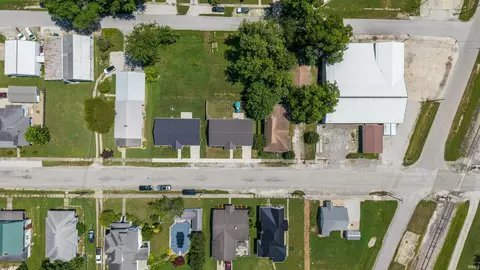 View/Area - 309 S Spring St, Odon, IN 47562 photo 2 of 4