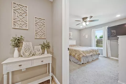 Entry Way - 309 S Spring St, Odon, IN 47562 photo 7 of 9