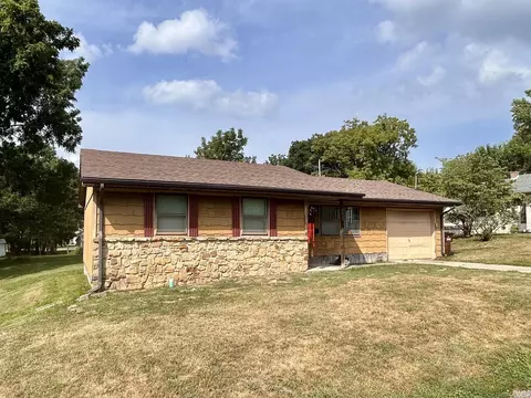 1009 W Walnut St, Brownstown, IN 47220