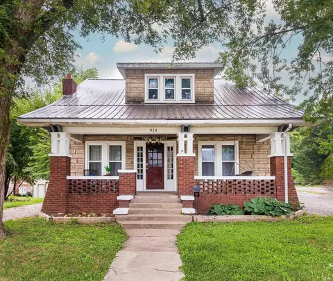 914 N Third St, Boonville, IN 47601