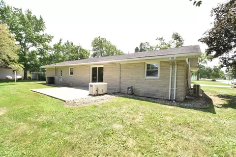 Exterior - 201 E Maple St, Fowler, IN 47944 photo 2 of 5