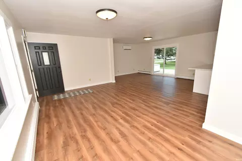 Living - 201 E Maple St, Fowler, IN 47944 photo 7 of 10
