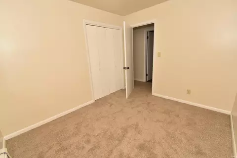 Bedroom - 201 E Maple St, Fowler, IN 47944 photo 7 of 9