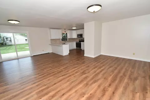Living - 201 E Maple St, Fowler, IN 47944 photo 10 of 10