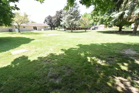 Exterior - 201 E Maple St, Fowler, IN 47944 photo 5 of 5