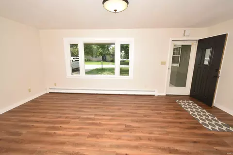 Living - 201 E Maple St, Fowler, IN 47944 photo 5 of 10