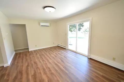 Living - 201 E Maple St, Fowler, IN 47944 photo 3 of 10