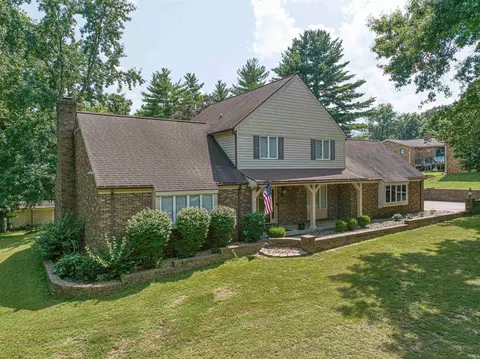 1051 Pine Gate Rd, Evansville, IN 47725