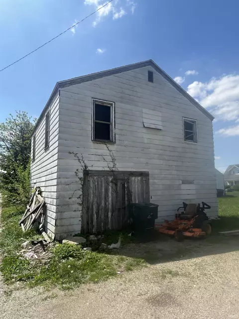 1302 S Hackley St, Muncie, IN 47302