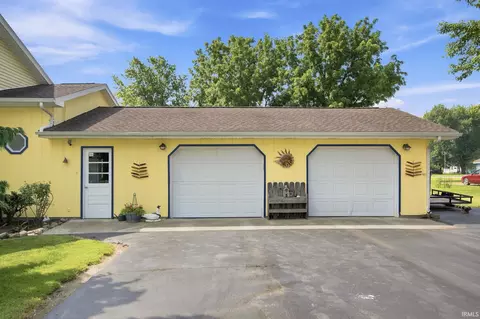 Exterior - 68 W 150 S, Bringhurst, IN 46913 photo 3 of 6