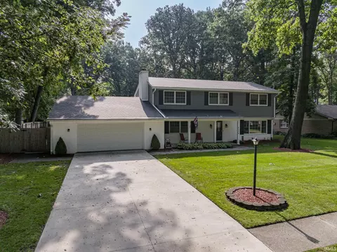 4504 N Gishler Dr, Muncie, IN 47304