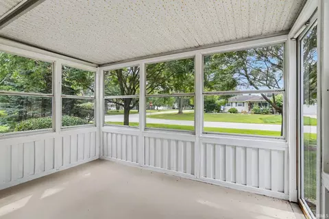 Exterior - 15525 Darden Rd, Granger, IN 46530 photo 3 of 5