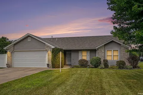 411 Lehman Dr, Milford, IN 46542