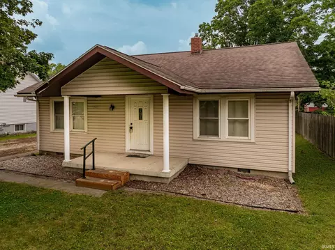 3105 N Locust St, Muncie, IN 47304