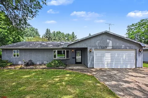 306 E Tulip Tree Dr, Warsaw, IN 46580