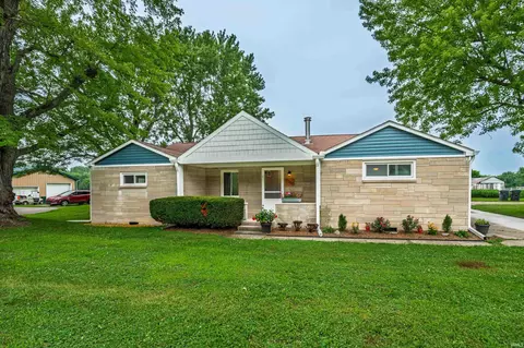 7700 W Cornbread Rd, Yorktown, IN 47396