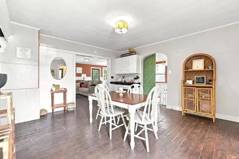 Dining - 602 S Wayne St, Hamilton, IN 46742 photo 1 of 4
