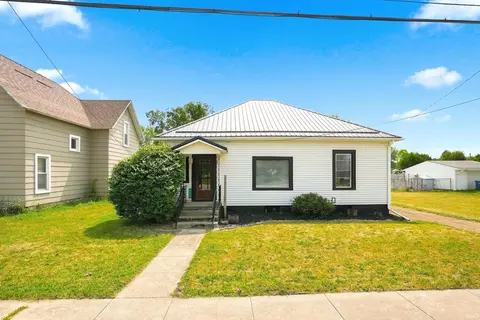 Exterior - 602 S Wayne St, Hamilton, IN 46742 photo 7 of 7