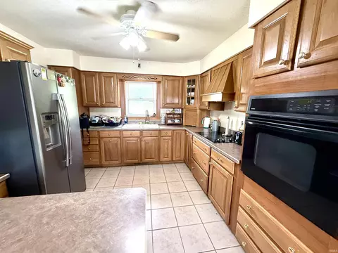 Kitchen - 8842 S 450 E Rd, Ferdinand, IN 47532 photo 1 of 4