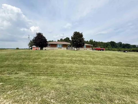 Exterior - 8842 S 450 E Rd, Ferdinand, IN 47532 photo 12 of 12