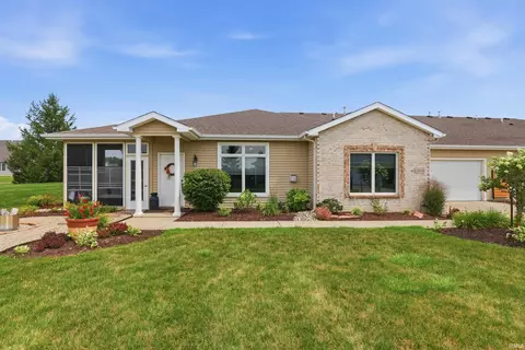12019 Cross Winds Way, Fort Wayne, IN 46818