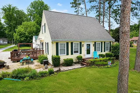 3997 E First Rd, Monticello, IN 47960