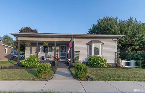 245 W Whitley St, Churubusco, IN 46723