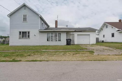 304 W Vine St, Van Buren, IN 46991