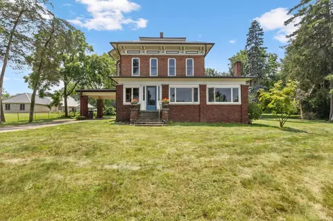 313 Bristol Ave, Middlebury, IN 46540
