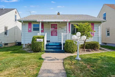 132 E 16th St, Mishawaka, IN 46544