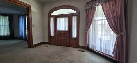 Entry Way - 77 E 3rd St, Peru, IN 46970 photo 2 of 11