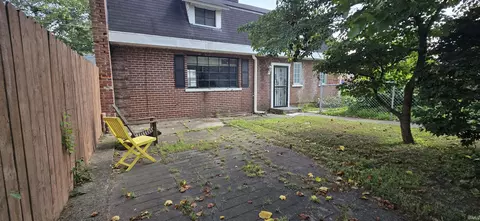 Exterior - 77 E 3rd St, Peru, IN 46970 photo 2 of 2