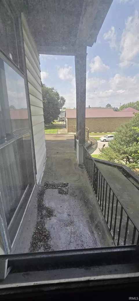 Exterior - 77 E 3rd St, Peru, IN 46970 photo 1 of 2