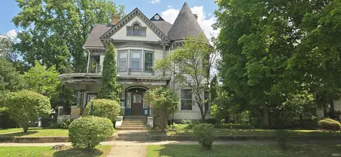 77 E 3rd St, Peru, IN 46970