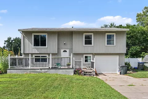3121 Peddlers Village Rd, Goshen, IN 46526
