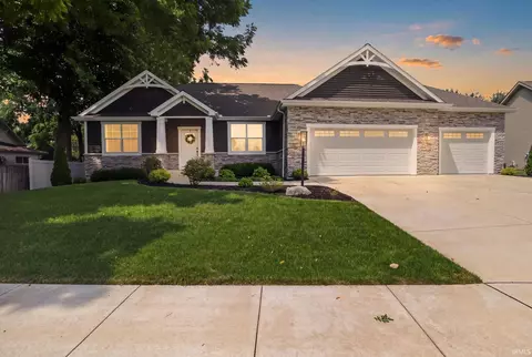 525 Dice St, South Bend, IN 46614