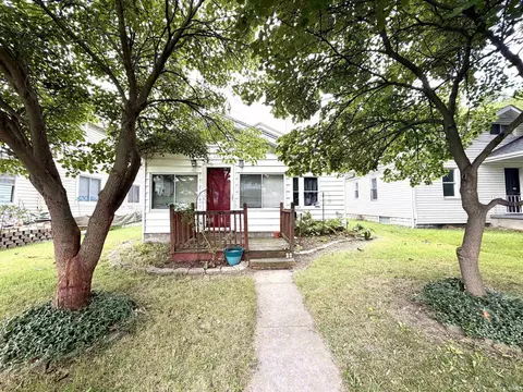1344 E Bowman St, South Bend, IN 46613