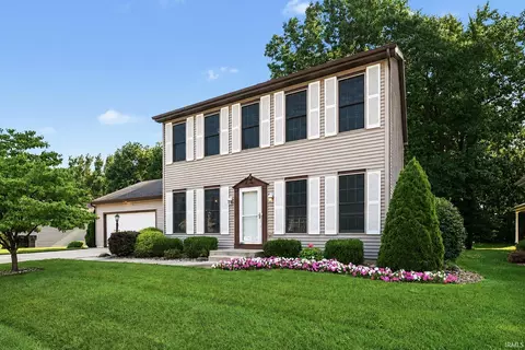 4334 Garden Oak Dr, South Bend, IN 46628