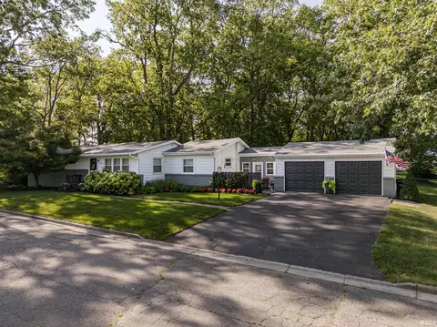 201 E Davidson St, Muncie, IN 47303