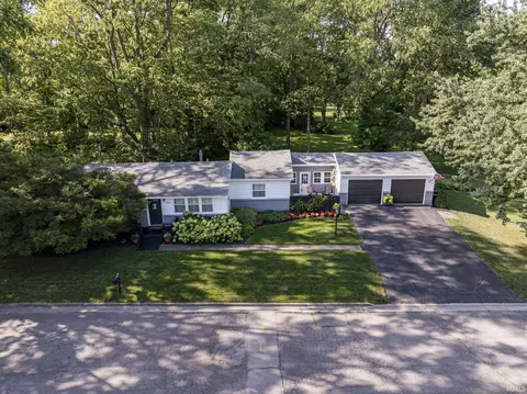 View/Area - 201 E Davidson St, Muncie, IN 47303 photo 2 of 2