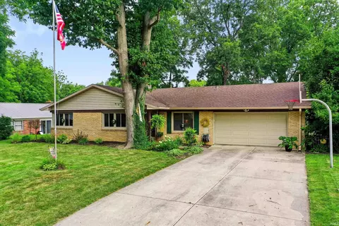 2812 Greenbriar Rd, Anderson, IN 46011