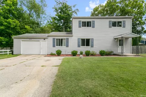 56556 Greenlawn Ave, Osceola, IN 46561